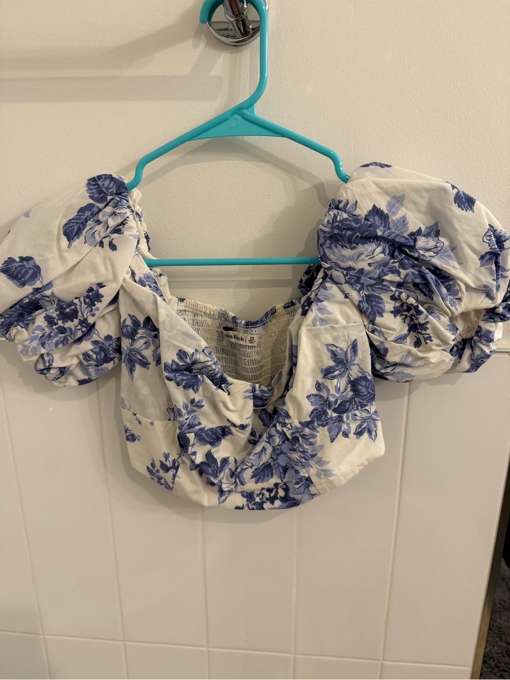 Abercrombie & Fitch White Top with Blue Floral Puff Sleeves